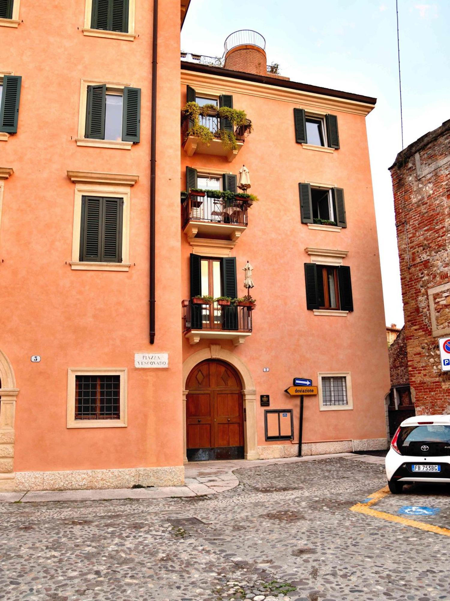 Regal House Verona Vescovado Luaran gambar